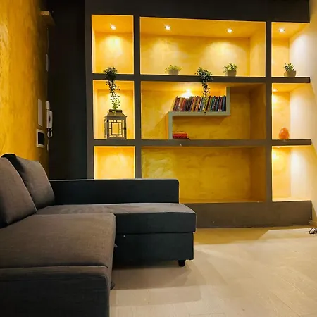 Isspagna Apartman *